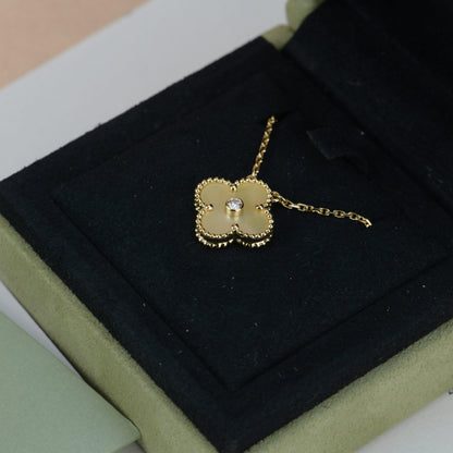Mysitc CLOVER 15MM DIAMOND GOLD MOTHER OF PEARL NECKLACE