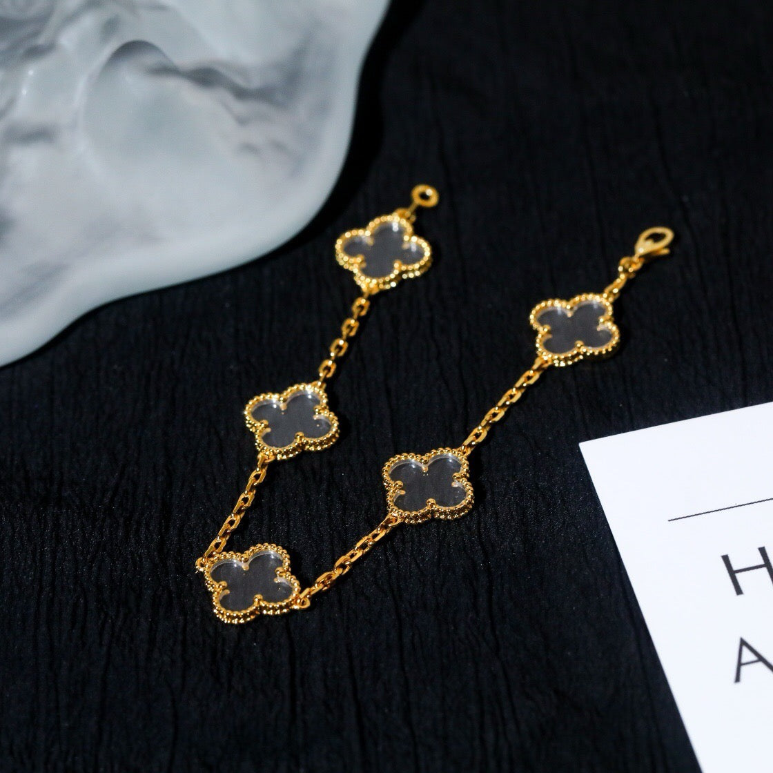 [Mysitc ]New CLOVER 5 MOTIF ROCK CRYSTAL BRACELET