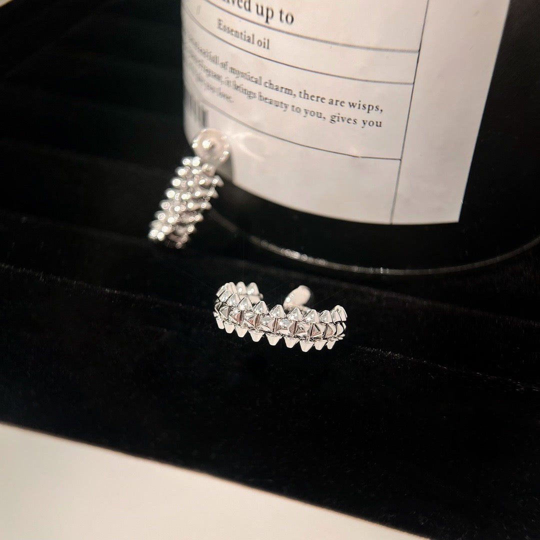 Mysitc CLASH SMALL HOOP EARRINGS