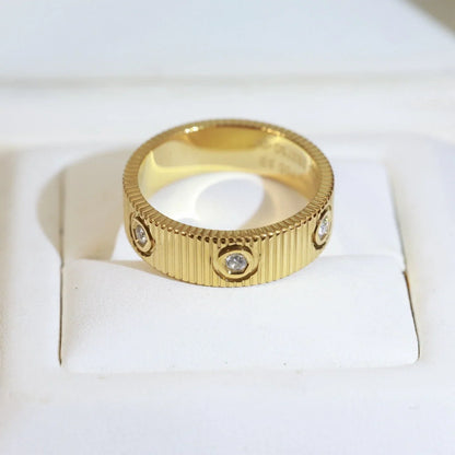 Mystic NEW MODEL LOVE 6.5 MM RING ，6 DIAMONDS