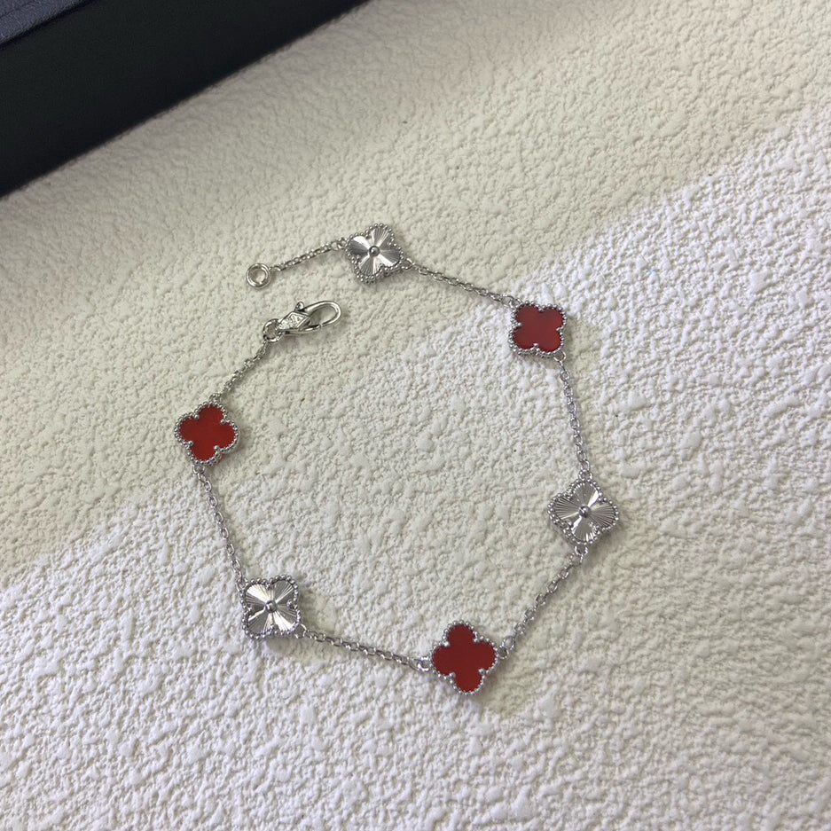 [Mysitc ]CLOVER 6 MOTIF RED AGATE LASER BRACELET
