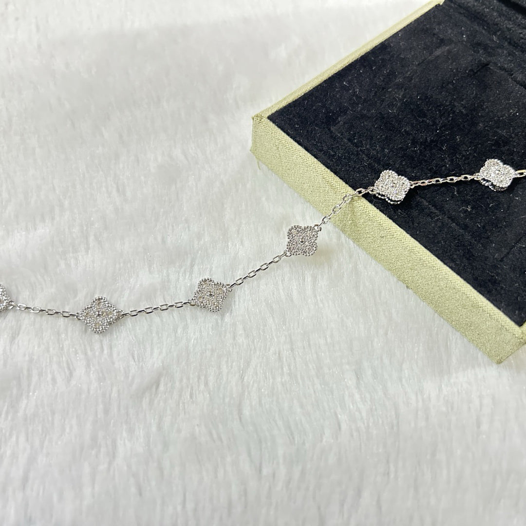 [Mysitc ]New CLOVER 6 MOTIF DIAMOND BRACELET