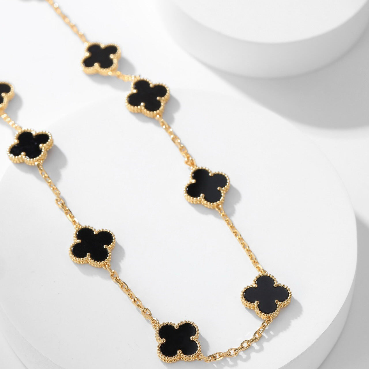 Mysitc CLOVER 10 MOTIFS ONYX NECKLACE