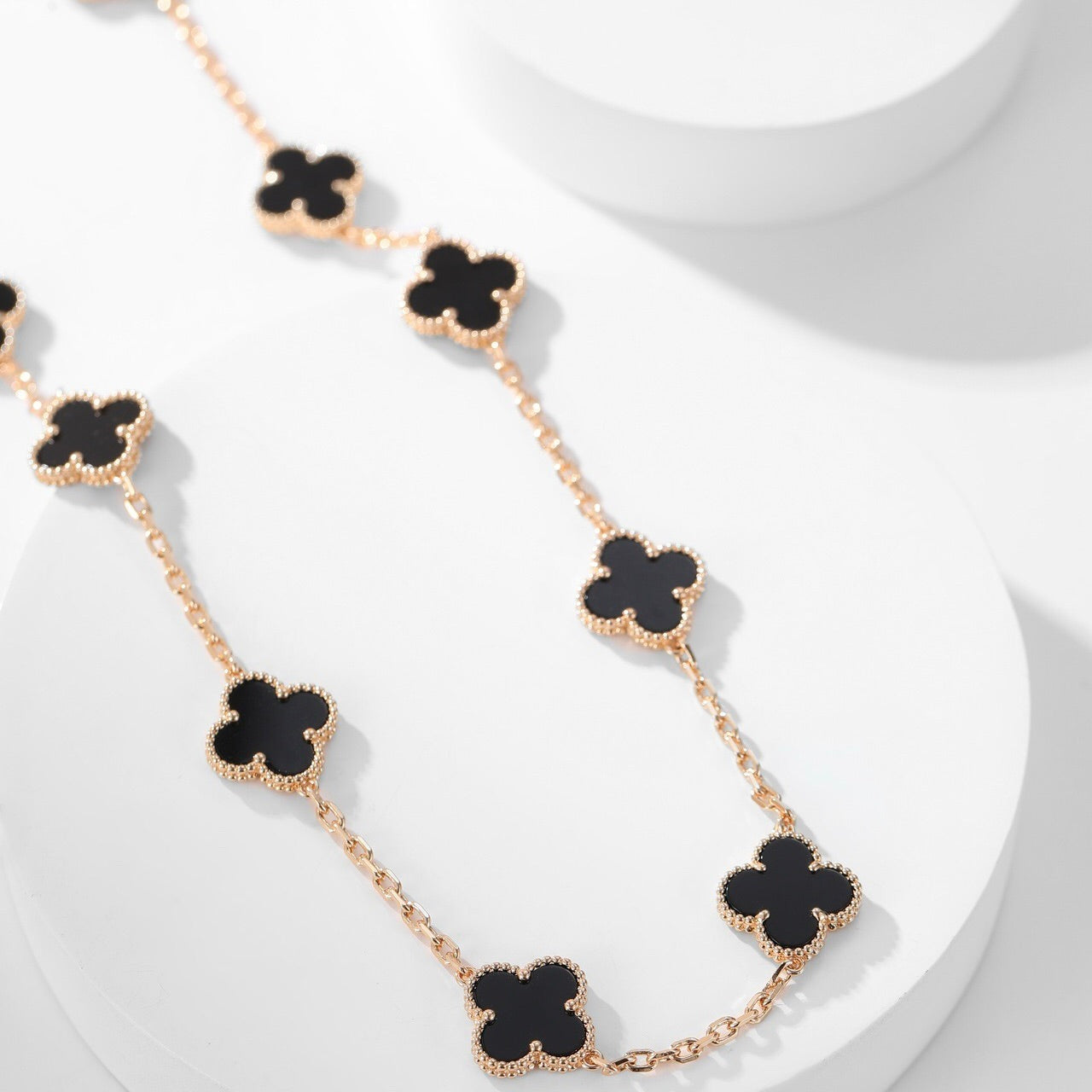 Mysitc CLOVER 10 MOTIFS ONYX NECKLACE