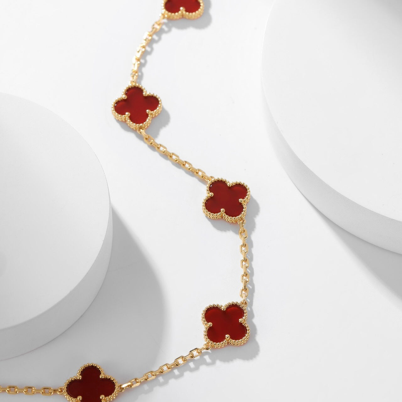 Mysitc CLOVER 10 MOTIFS CARNELIAN NECKLACE