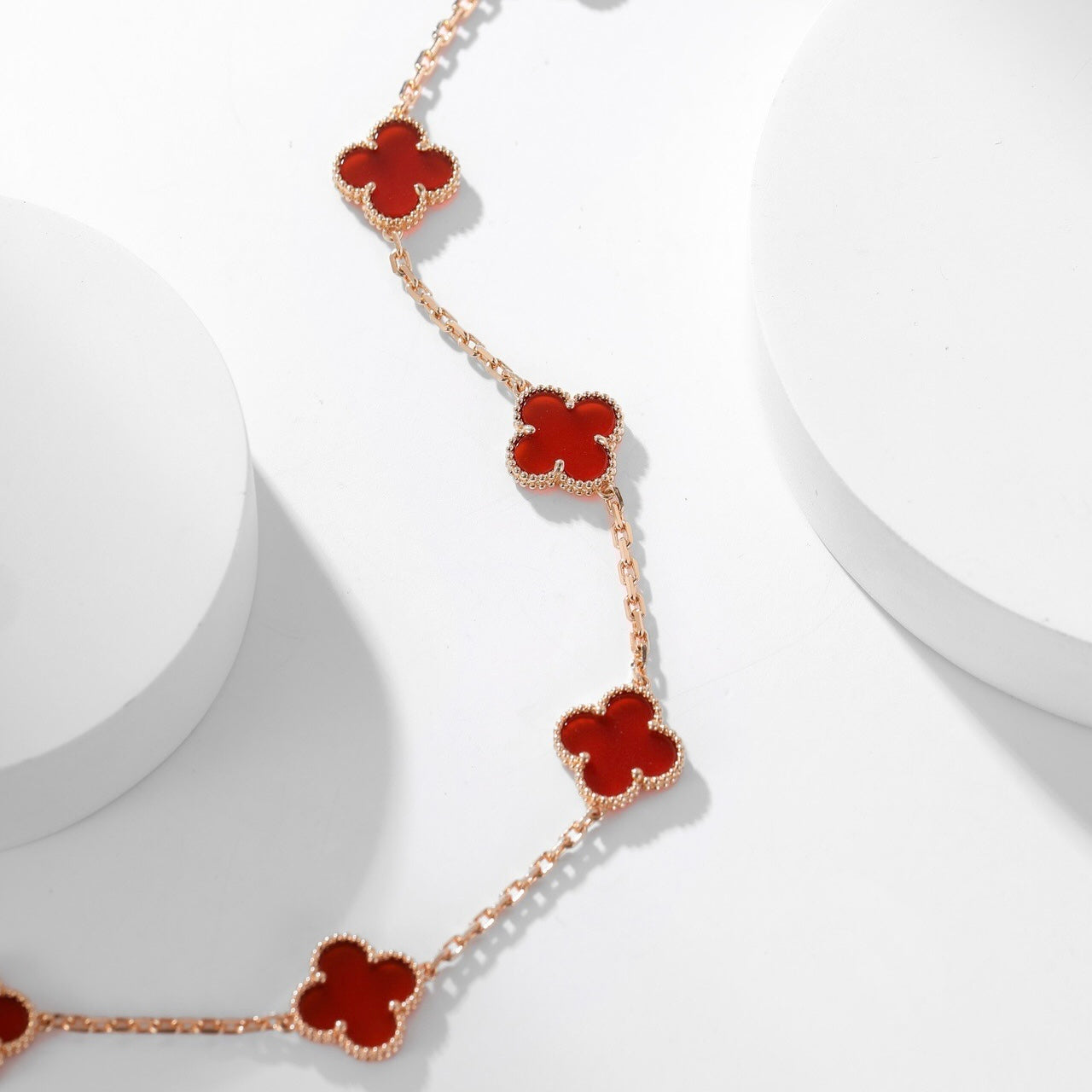 Mysitc CLOVER 10 MOTIFS CARNELIAN NECKLACE