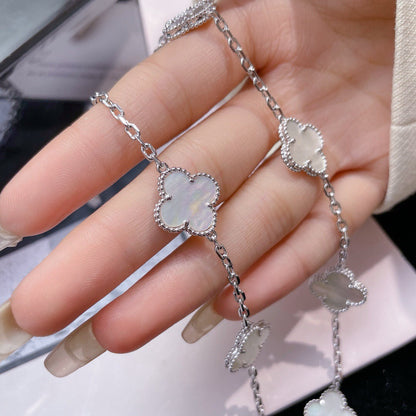 Mysitc CLOVER 10 MOTIFS WHITE MOTHER OF PEARL NECKLACE