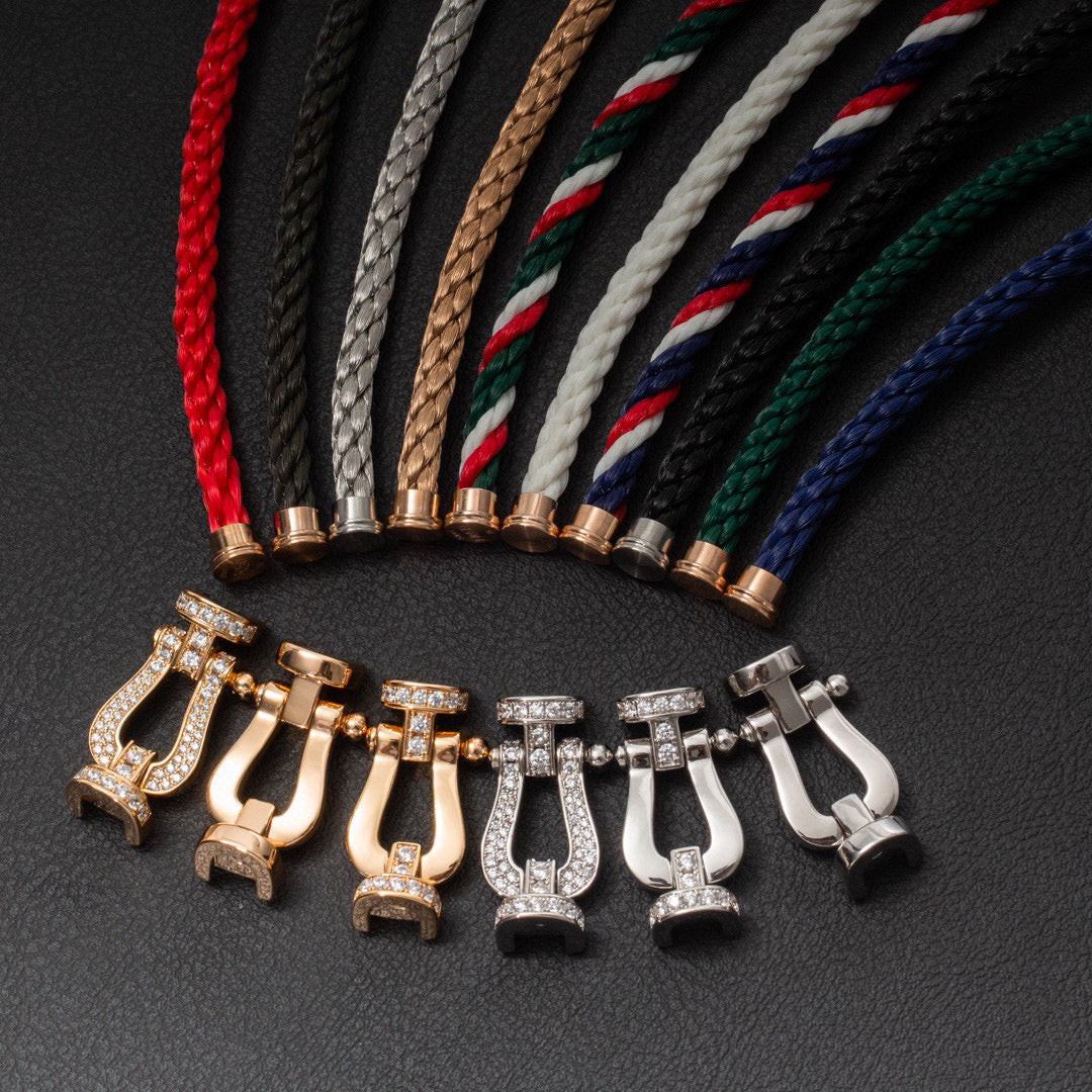 Mysitc FORCE LARGE HORSESHOE HALF DIAMOND BRACELET GOLD