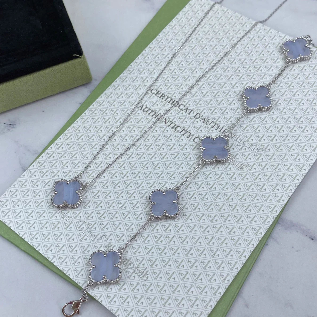 [Mysitc ]New  CLOVER 5 MOTIF PURPLE CHALCEDONY BRACELET COLLECTION