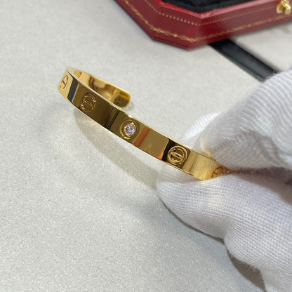 ミスティック ラブブレスレット 6.1mm 1ダイヤ オープンカフ