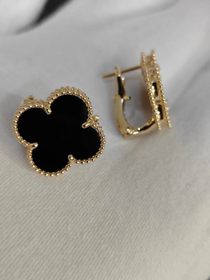 [Mysitc ] CLOVER 20MM BLACK MOP EARRINGS