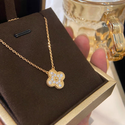 Mysitc CLOVER 15MM DIAMOND SINGLE FLOWER NECKLACE
