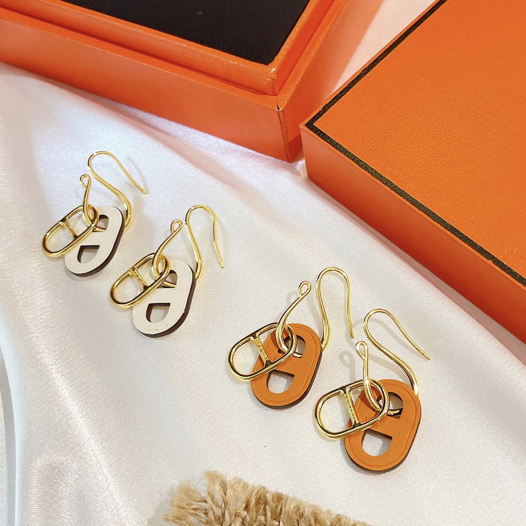 Mysitc HM O'MAILLON GOLD EARRINGS