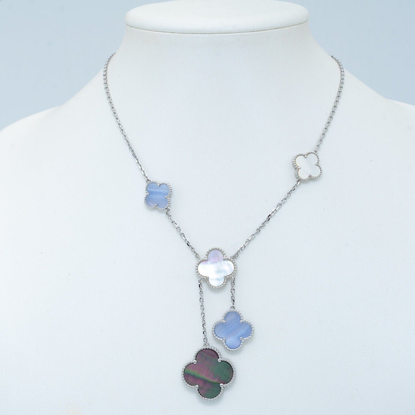 Mysitc CLOVER MOP CHALCEDONY NECKLACE SILVER 6 MOTIF