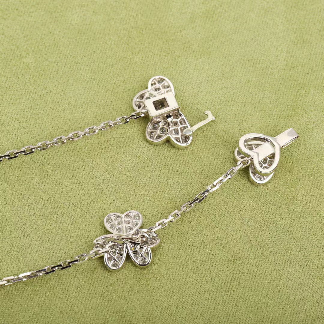 Mysitc FRIVOLE SILVER 9 FLOWERS NECKLACE