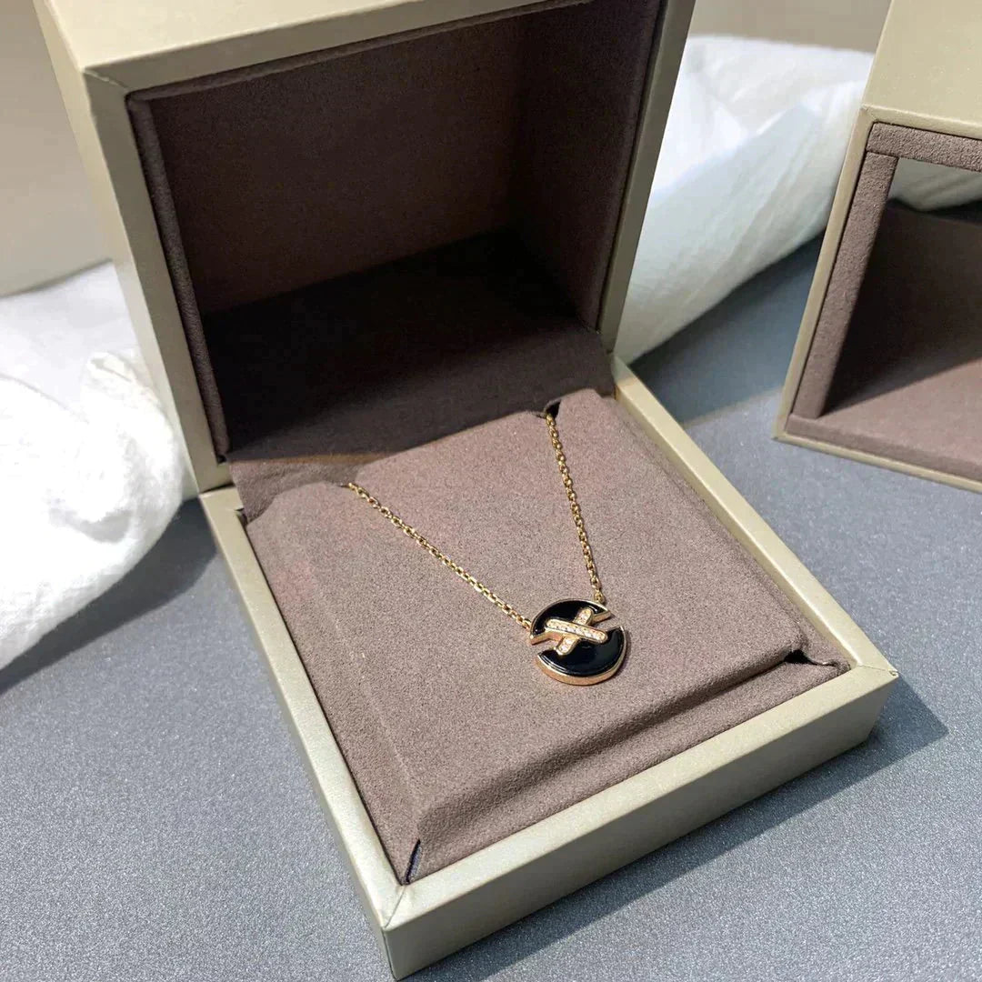 Mysitc JEUX DE ROSE GOLD DIAMOND NECKLACE