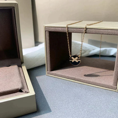 Mysitc JEUX DE ROSE GOLD DIAMOND NECKLACE