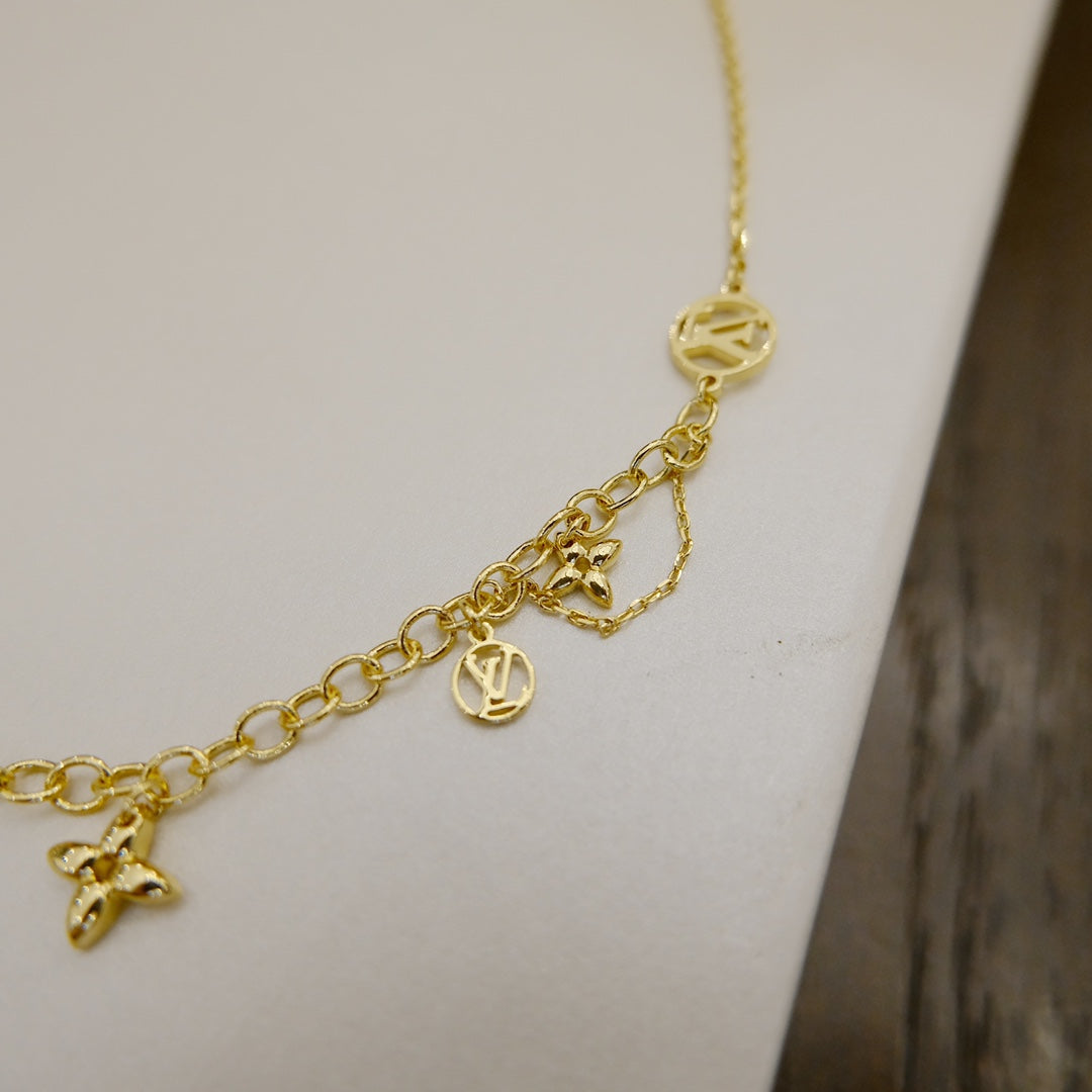 Mysitc BLOOMING SUPPLE NECKLACE BRASS