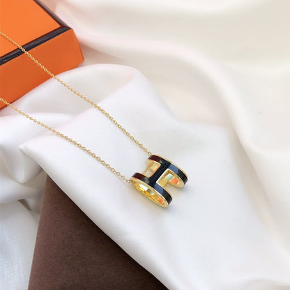Mysitc HM CLIC BLACK ENAMEL GOLD NECKLACE