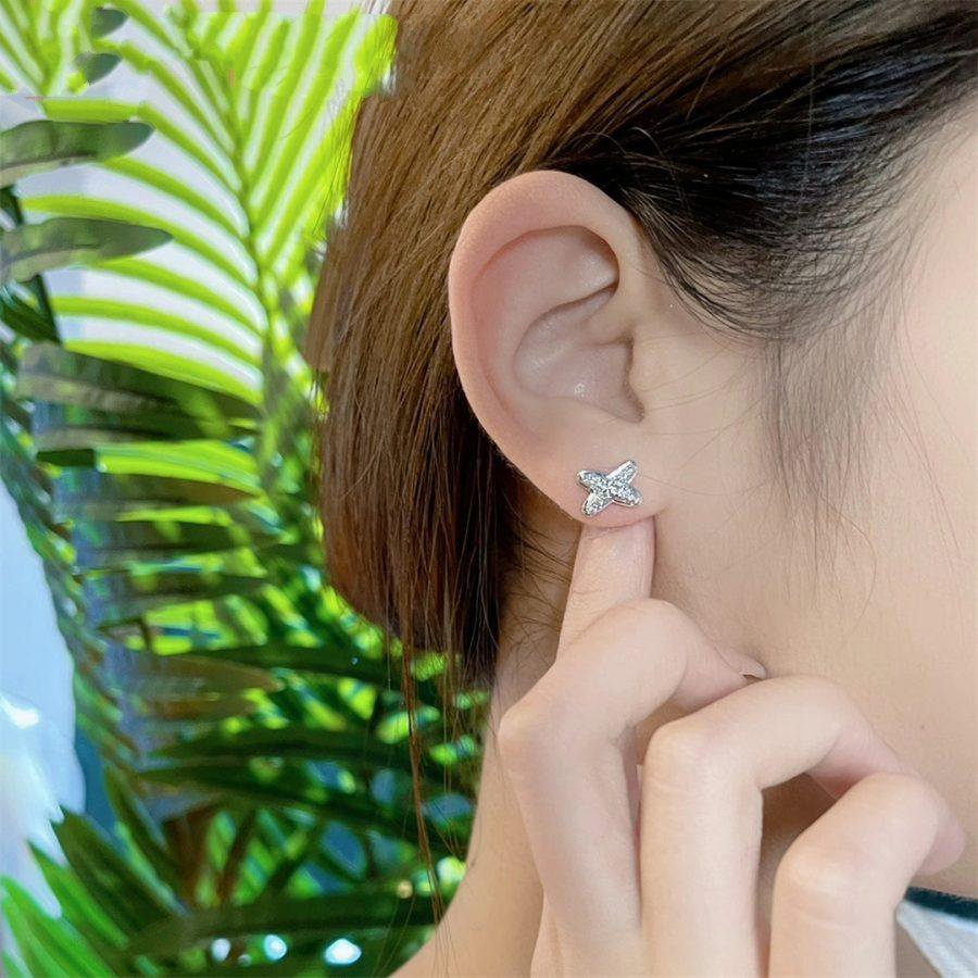 Mysitc JEUX DE SILVER DIAMOND EARRINGS