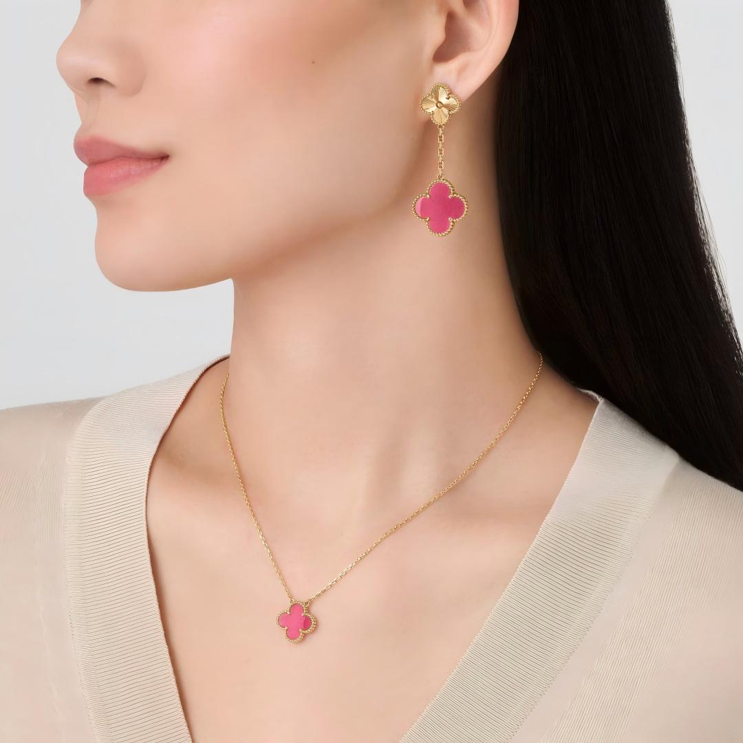 [Mystic]NEW CLOVER 2 MOTIF PINK ENAMEL EARRINGS
