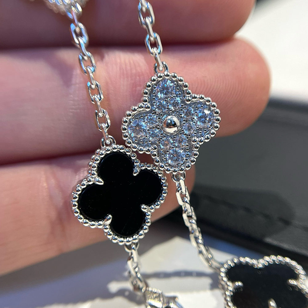 [Mysitc ]New CLOVER 5 MOTIF ONYXS BRACELET COLLECTION