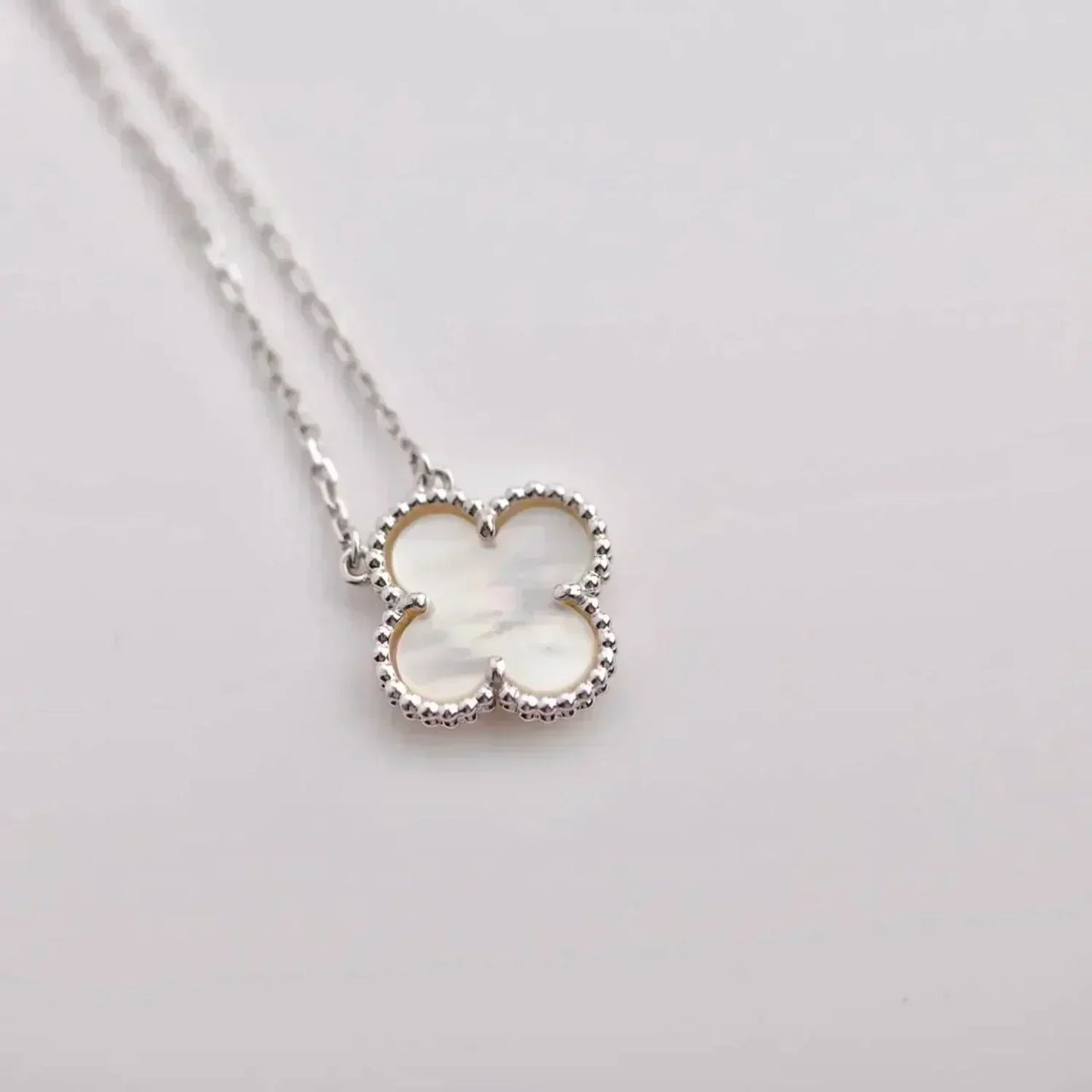 Mysitc CLOVER  15MM WHITE MOTHER-OF-PEARL SILVER