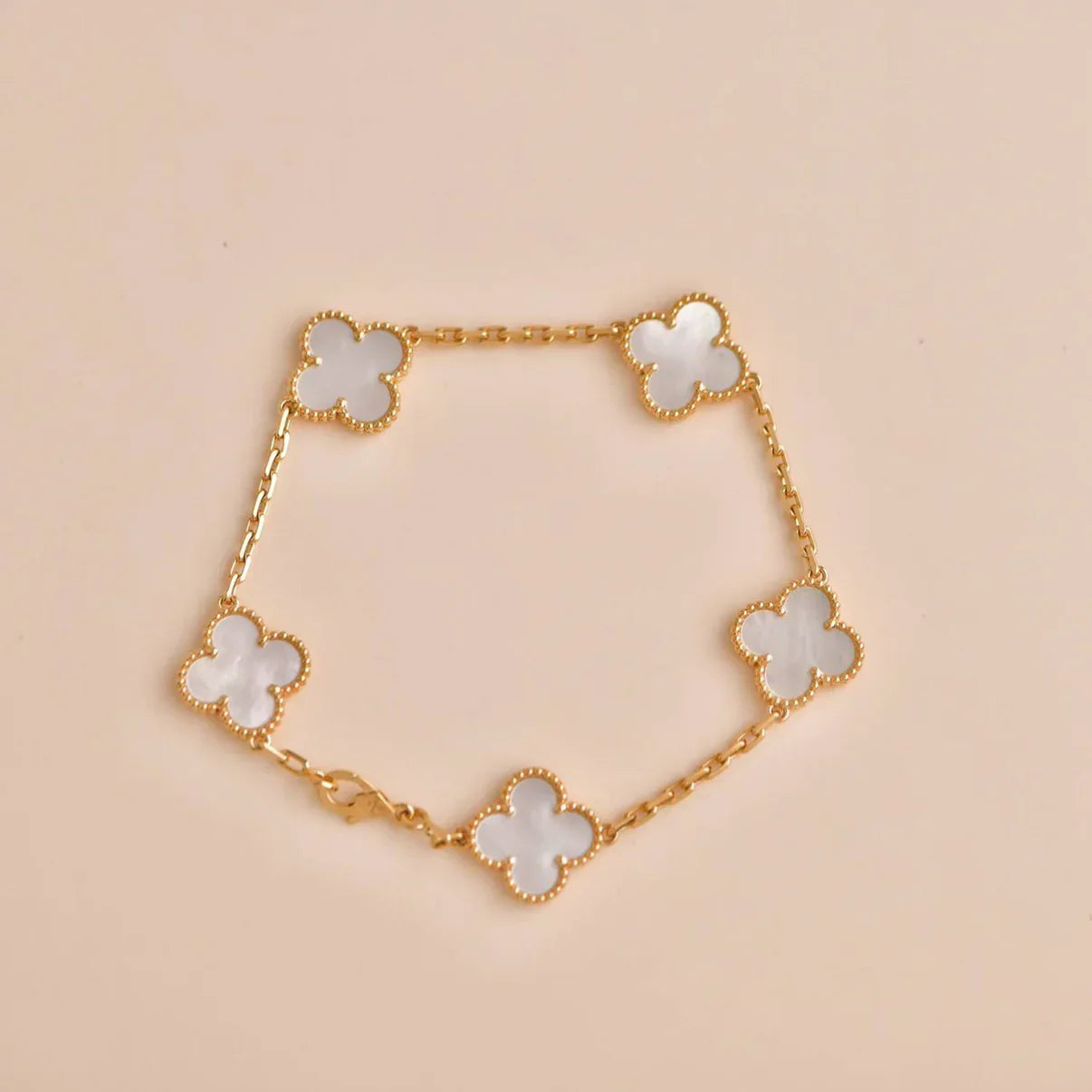 [Mysitc ]New CLOVER WHITE PEARL MOP 5 MOTIF BRACELET COLLECTION