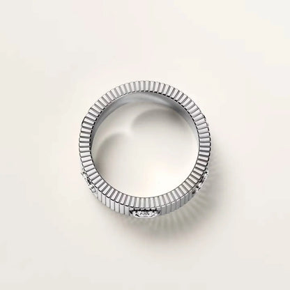 Mystic NEW MODEL LOVE 6.5 MM RING ，6 DIAMONDS