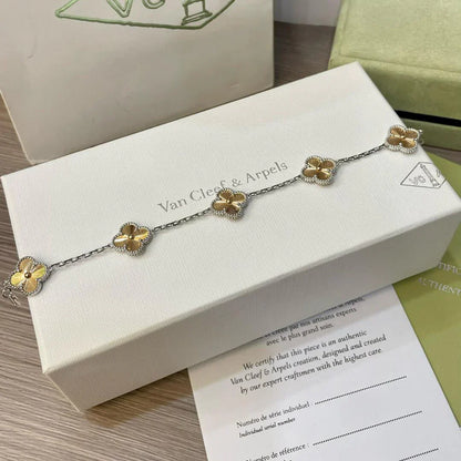 [Mysitc ]New  CLOVER 5 MOTIF LASER BRACELET COLLECTION