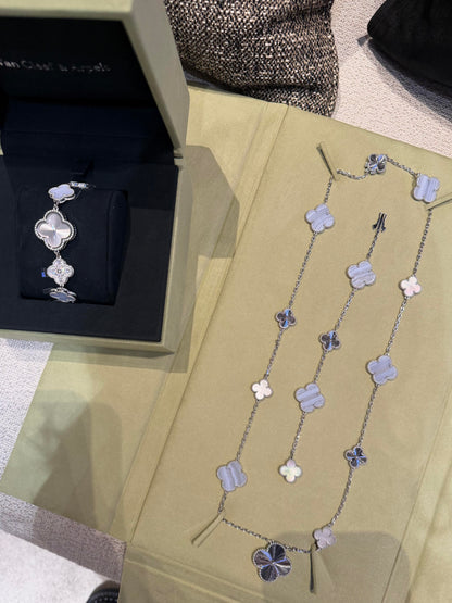 [Mysitc ] 25 NEW CLOVER 15 MOTIFS PURPLE CHALCEDONY