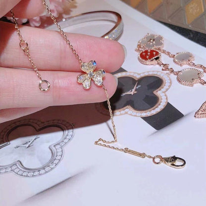 Mysitc FRIVOLE GOLD FLOWER DIAMOND BRACELET