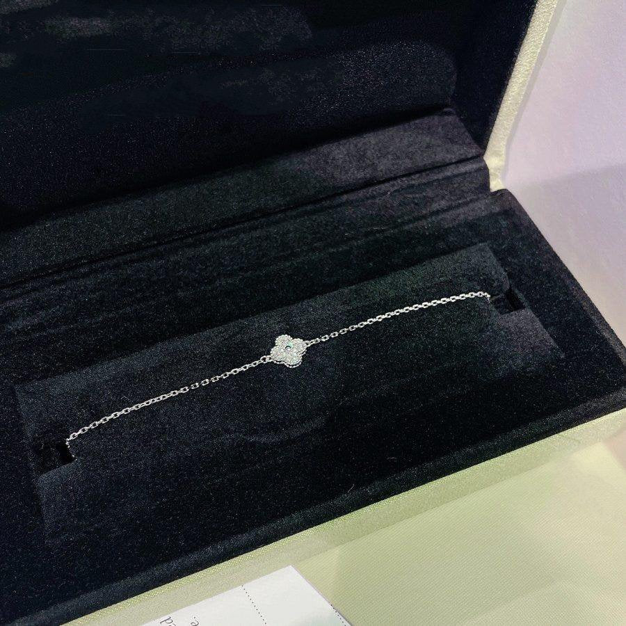 Mysitc CLOVER  SINGLE FLOWER BRACELET SILVER