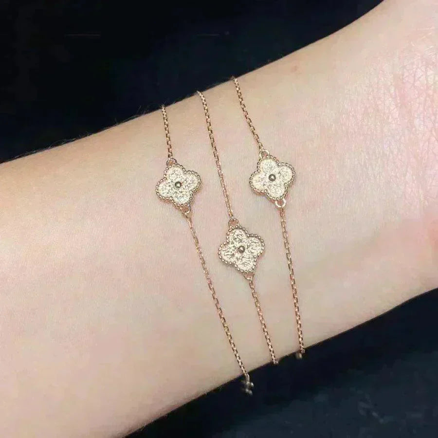 Mysitc CLOVER SINGLE FLOWER BRACELET