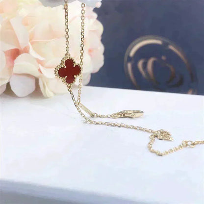 Mysitc CLOVER  CARNELIAN SINGLE FLOWER BRACELET