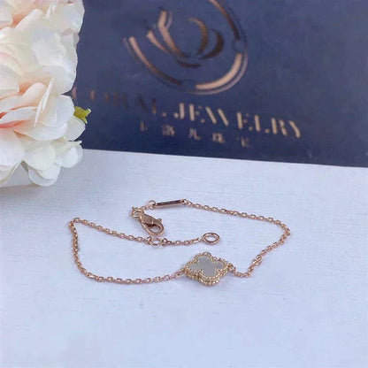 Mysitc CLOVER WHITE MOP SINGLE FLOWER BRACELET