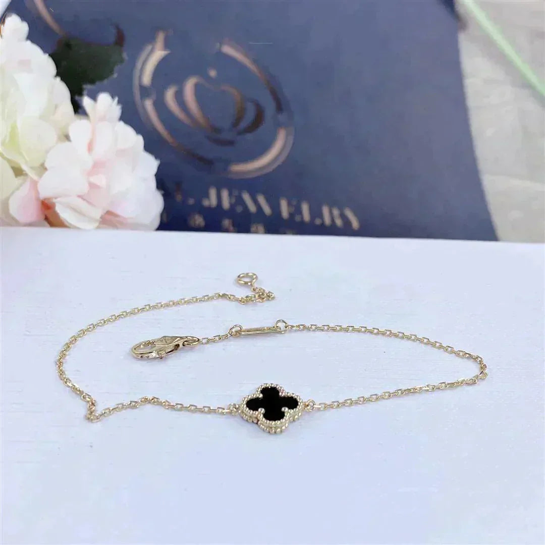 Mysitc CLOVER ONYX SINGLE FLOWER BRACELET