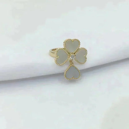 Mysitc SWEET CLOVER WHITE MOP RING